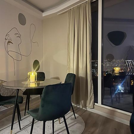 Sky Lux Point Appartement Skopje Buitenkant foto